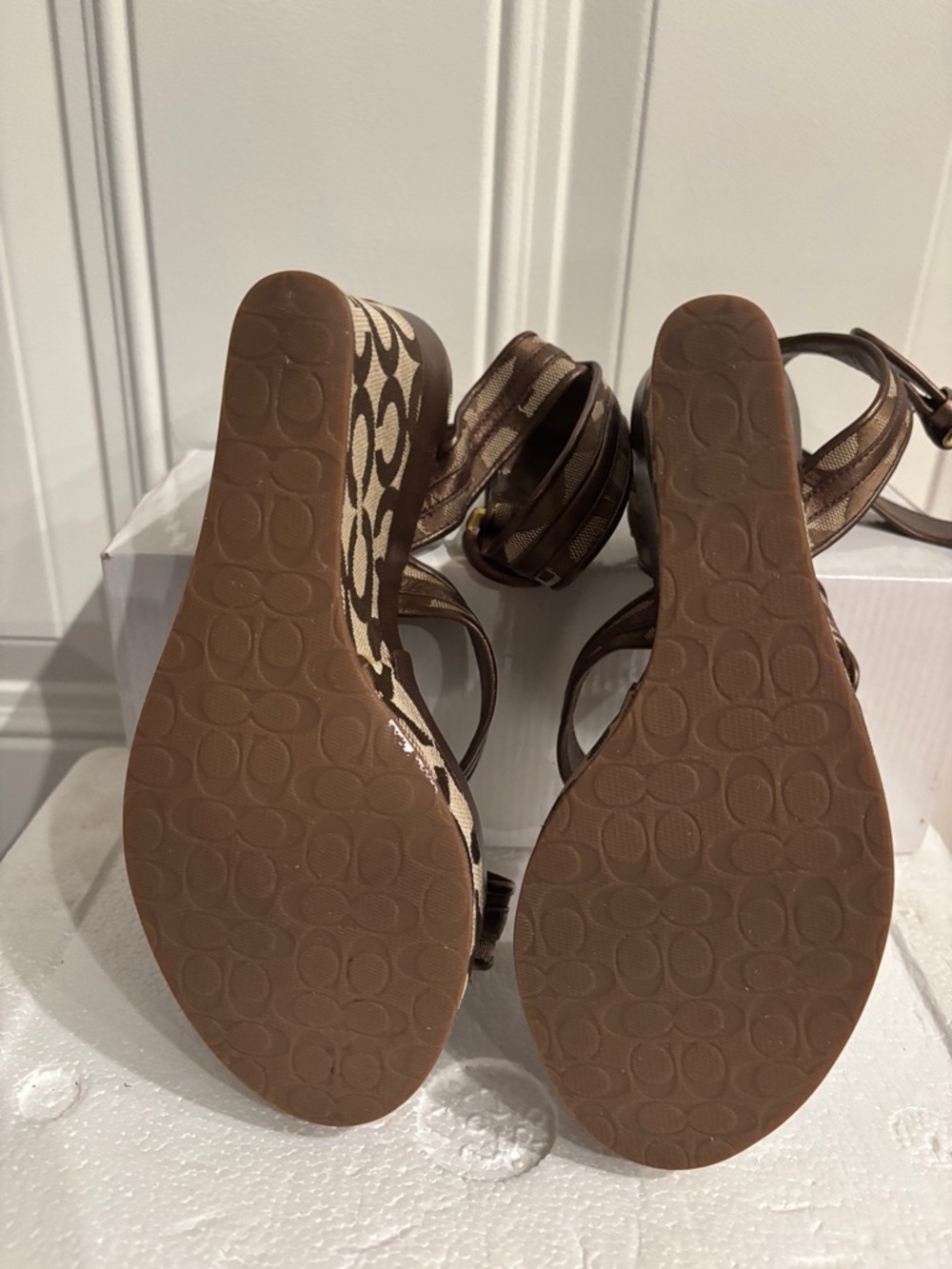 Coach Marlee Wedge Sandals Signature Canvas Pattern Khaki Brown Size 8 - Picture 13 of 13